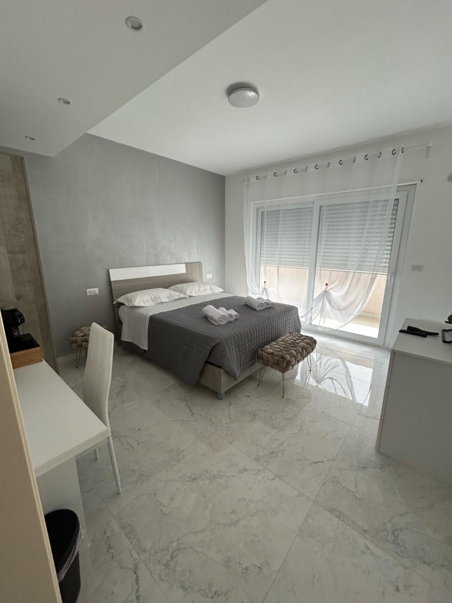Aqua Marine B&B - Rooms And Apartments 米拉佐 外观 照片